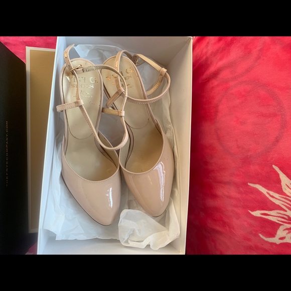 Vivi G beige Stilletto size 5.5. Worn once - Picture 2 of 2